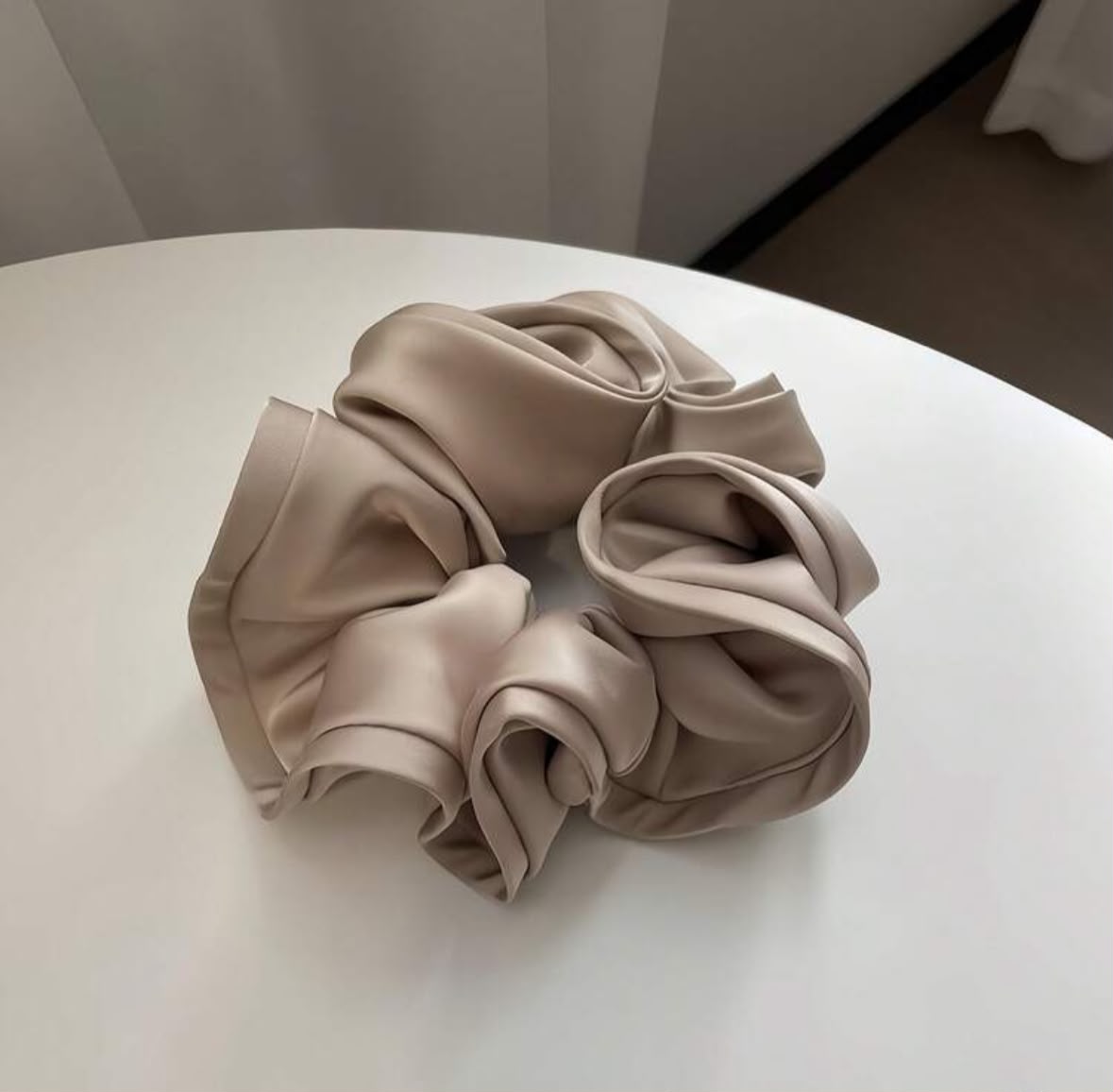 Scrunchie ondas elegantes