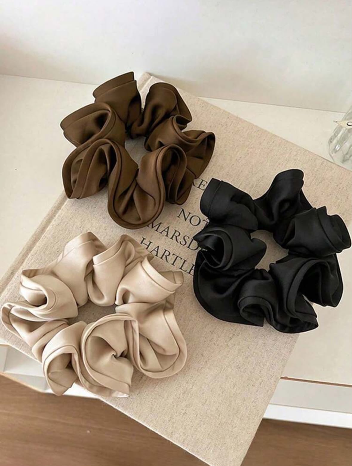 Scrunchie ondas elegantes