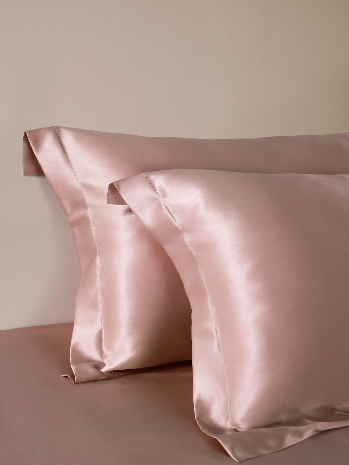 Funda de almohada modelo cerrado con borde