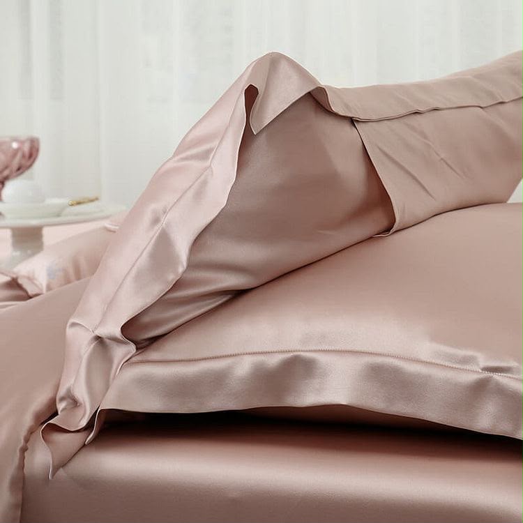 Funda de almohada modelo cerrado con borde