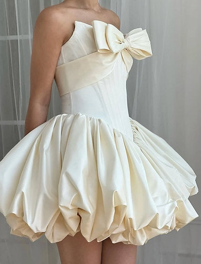 Winter — Vestido mini corset falda globo con moño