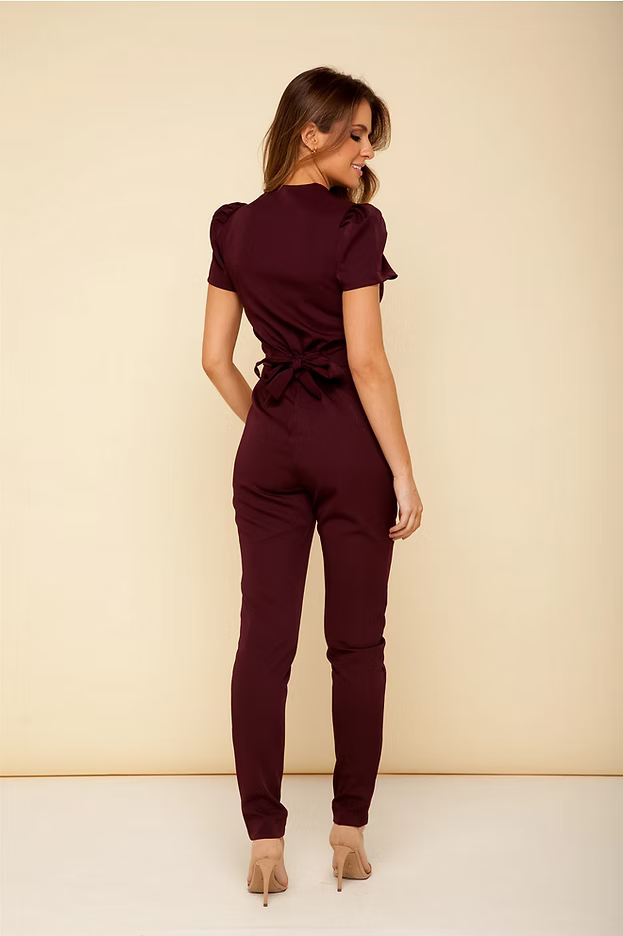 Emmanuella — Uniforme enterizo con lazo