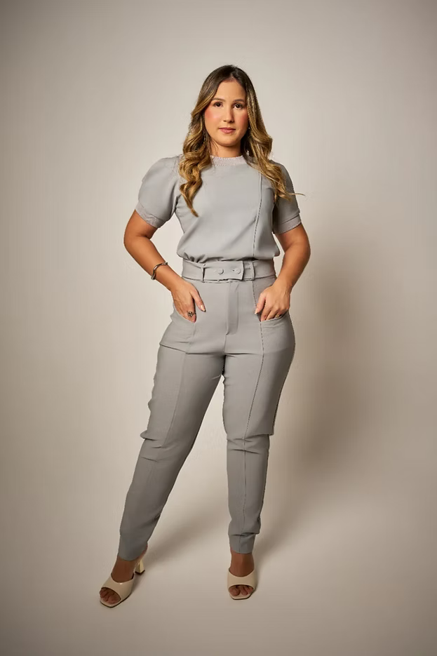 Helena — Uniforme