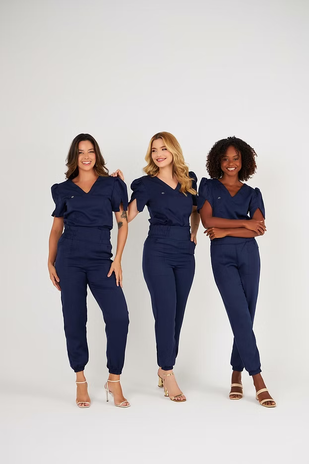 Rosalind — Uniforme con pantalón encauchado