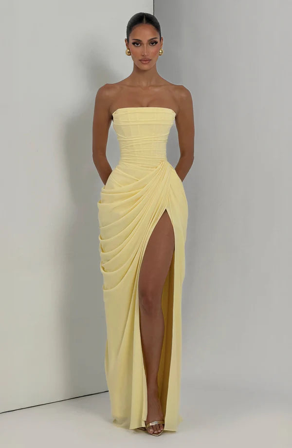 Georgiana — Vestido maxi corset strapless con abertura